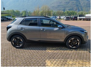 KIA STONIC-BENZINA-IBRIDA O GPL